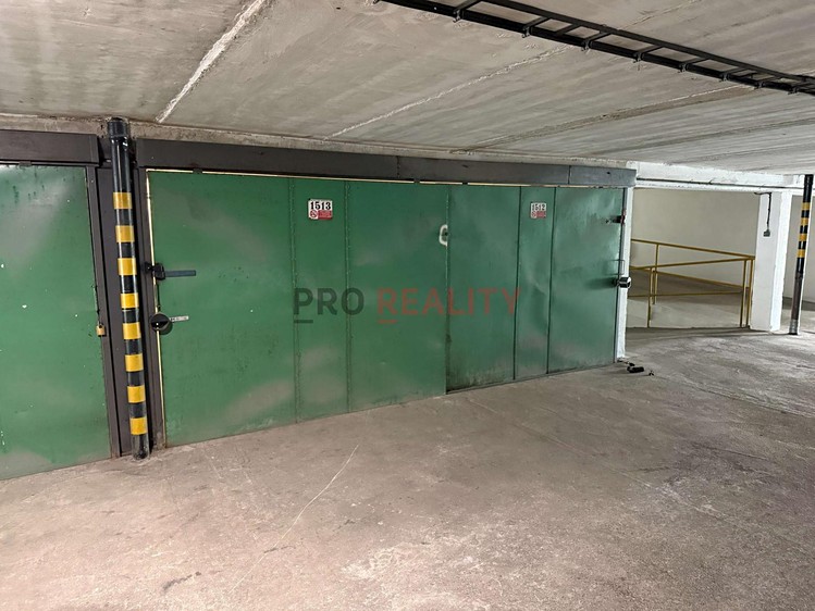 Pronájem garáže 15 m² - foto 1