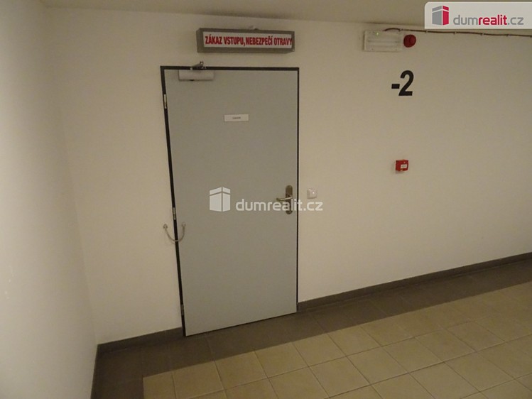 Pronájem garáže 18 m² - foto 5
