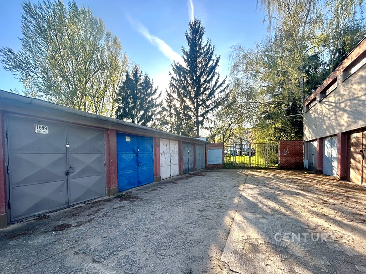 Pronájem garáže 18 m² - foto 1