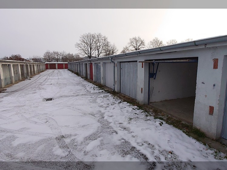 Pronájem garáže 14 m² - foto 5