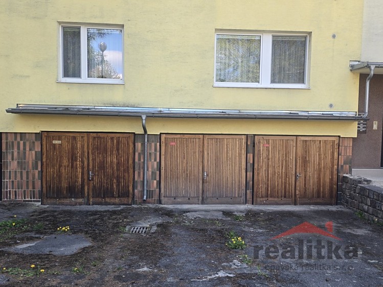Pronájem garáže 20 m² - foto 1