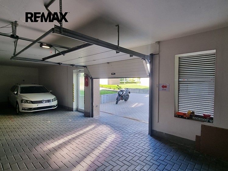 Pronájem garážového stání 12 m² - foto 7