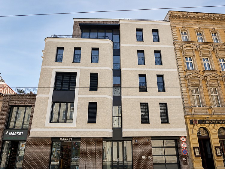 Pronájem garážového stání 10 m² - foto 3