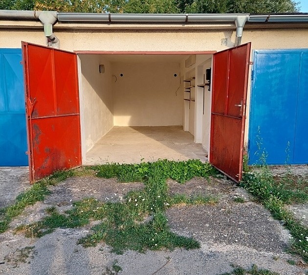 Pronájem garáže 20 m² - foto 1