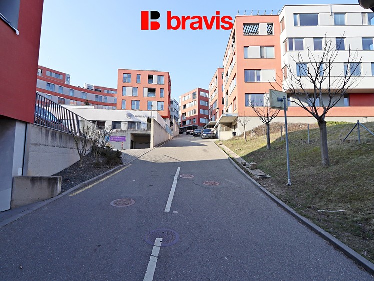 Pronájem garáže 12 m² - foto 1