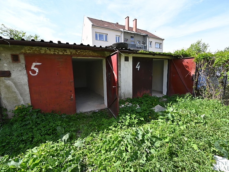 Pronájem garáže 25 m² - foto 1