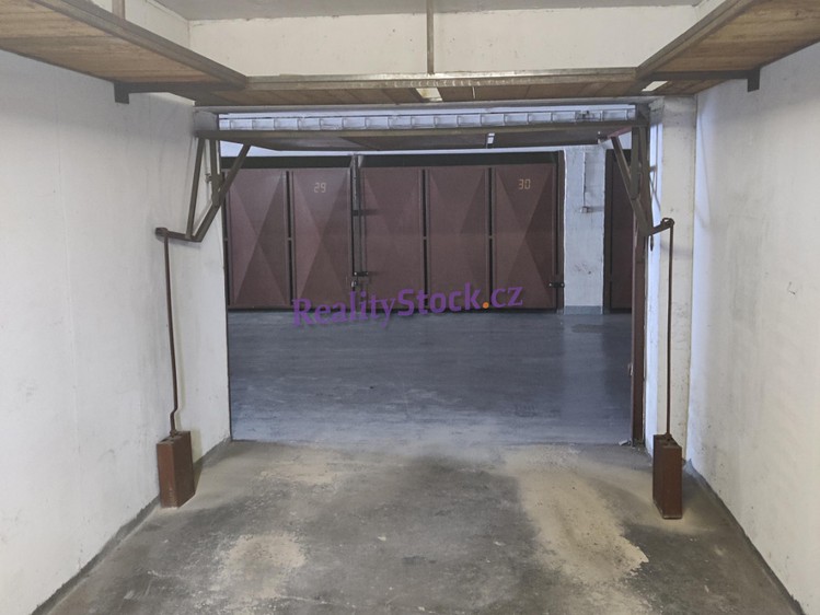 Pronájem garáže 18 m² - foto 5
