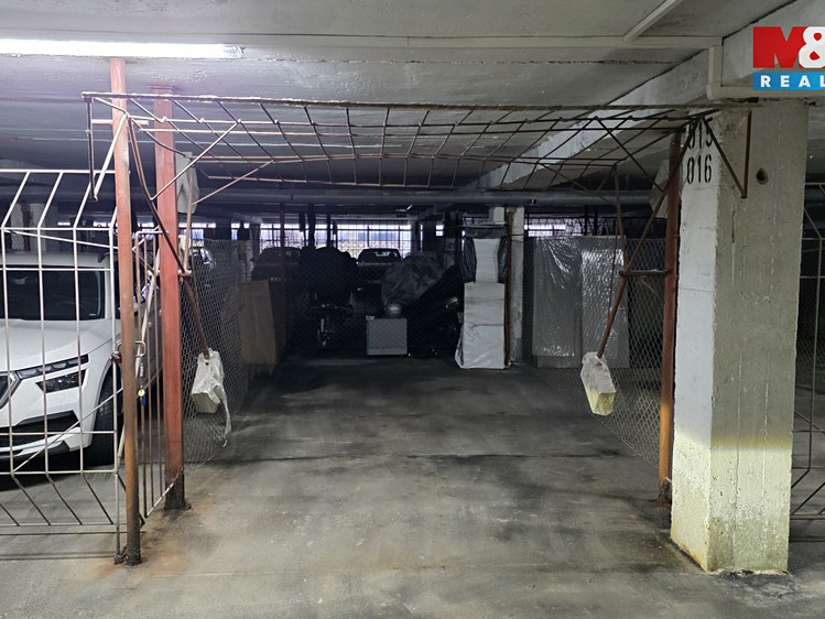 Pronájem garážového stání 18 m² - foto 7