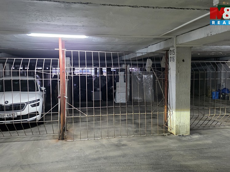 Pronájem garážového stání 18 m² - foto 6