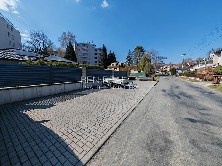 Pronájem garážového stání 40 m² - foto 2