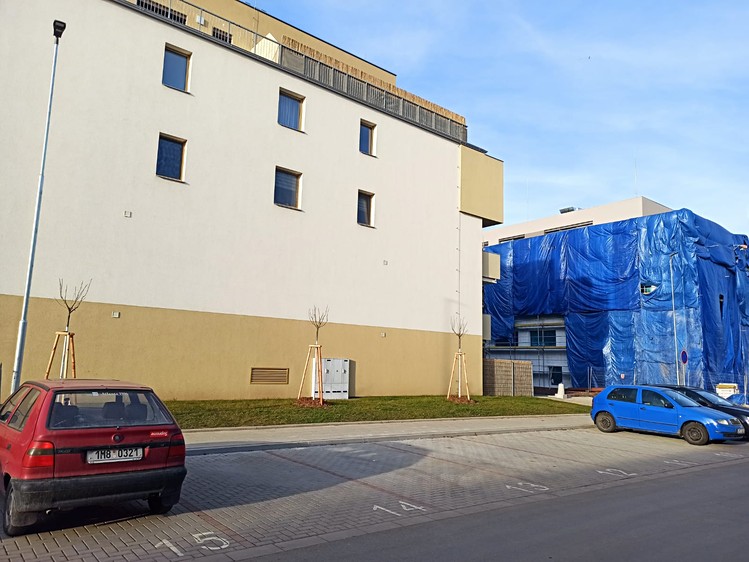 Pronájem garážového stání 14 m² - foto 2
