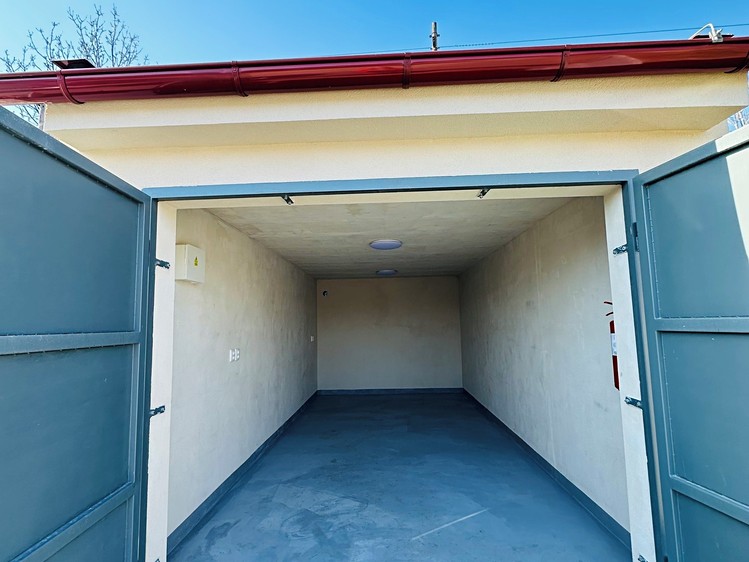 Pronájem garáže 18 m² - foto 2