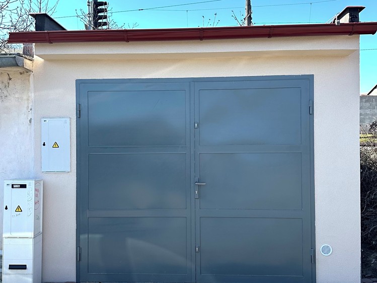 Pronájem garáže 18 m² - foto 1