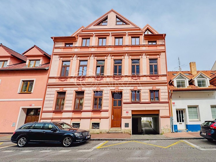 Pronájem garážového stání 16 m² - foto 3