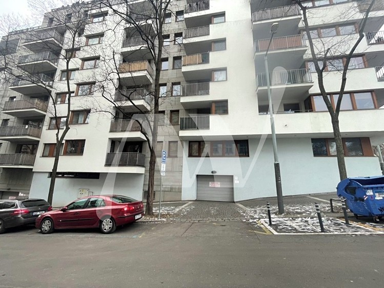 Pronájem garážového stání 15 m² - foto 4