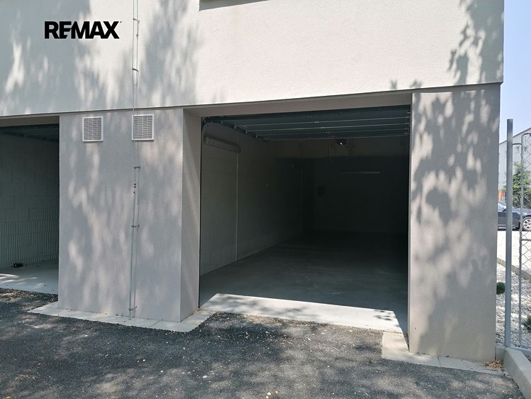 Pronájem garáže 43 m² - foto 8