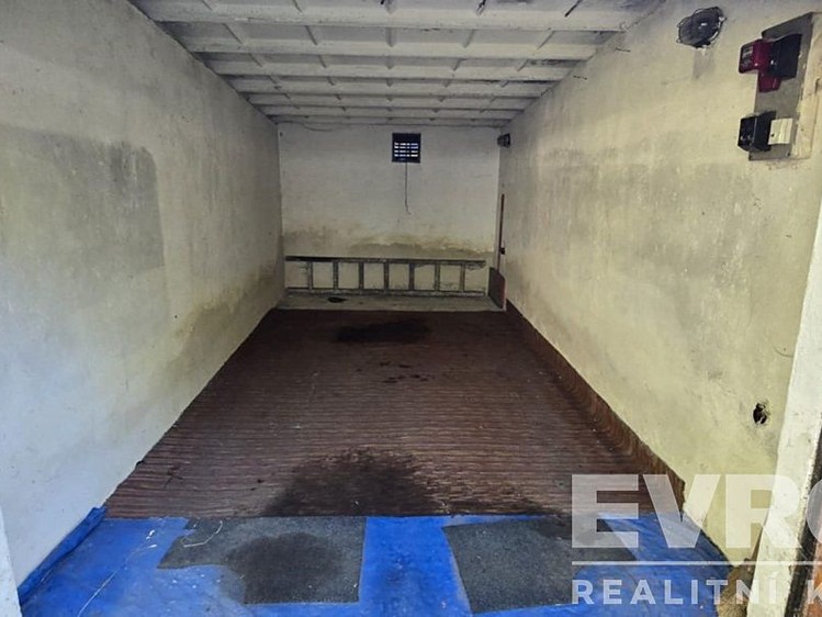 Pronájem garáže 19 m² - foto 2