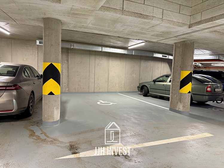 Pronájem garážového stání 19 m² - foto 3