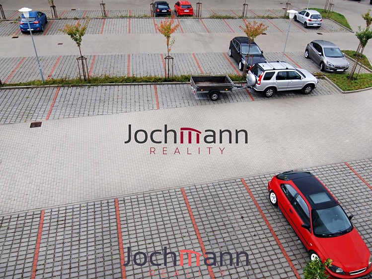 Pronájem garážového stání 16 m² - foto 1