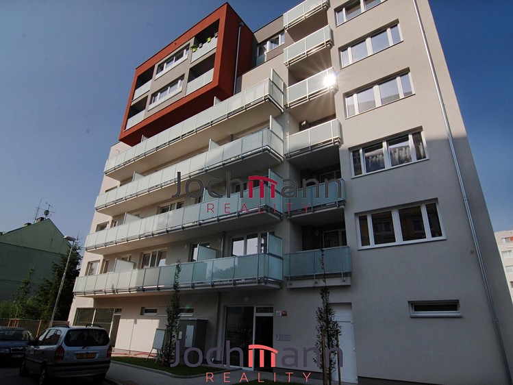 Pronájem garážového stání 16 m² - foto 6