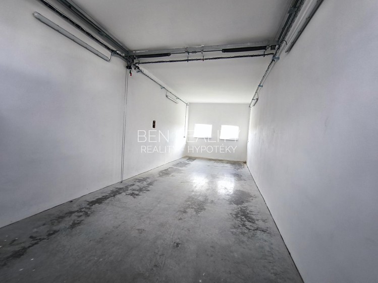 Pronájem garáže 47 m² - foto 6