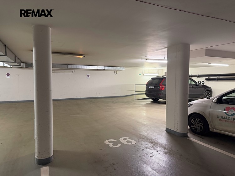 Pronájem garážového stání 17 m² - foto 6