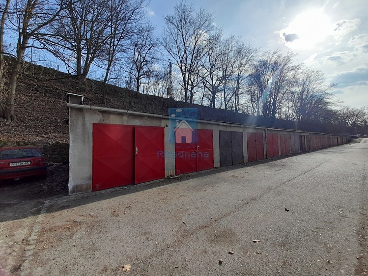 Pronájem garáže 20 m² - foto 2