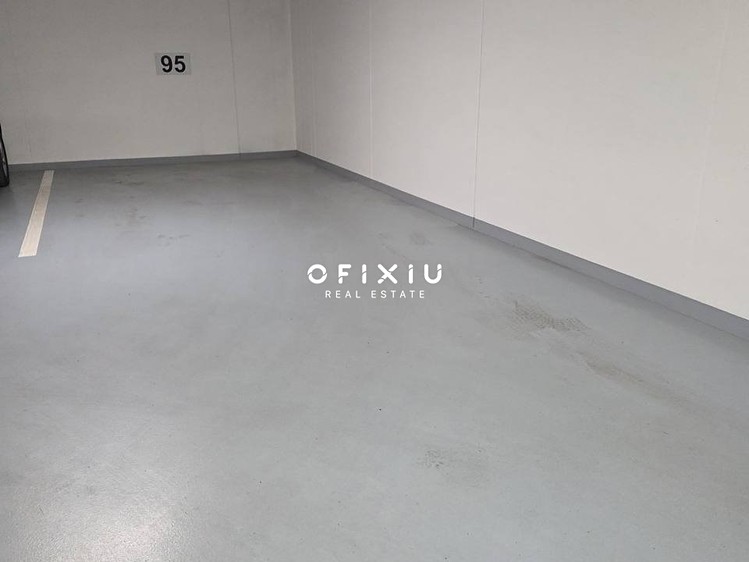 Pronájem garážového stání 20 m² - foto 3