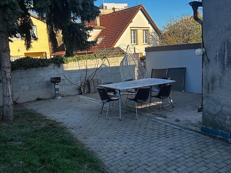 Pronájem garáže 22 m² - foto 1
