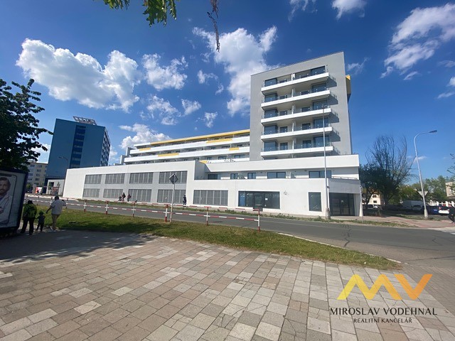Pronájem garážového stání 12 m² - foto 7