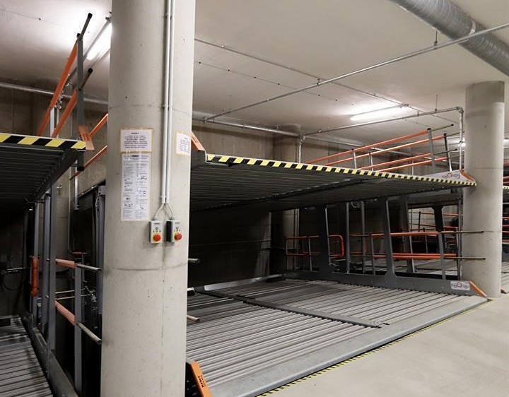 Pronájem garážového stání 10 m² - foto 2