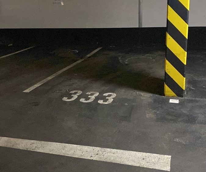 Pronájem garážového stání 15 m² - foto 3