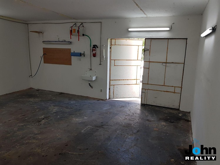 Pronájem garáže 40 m² - foto 4