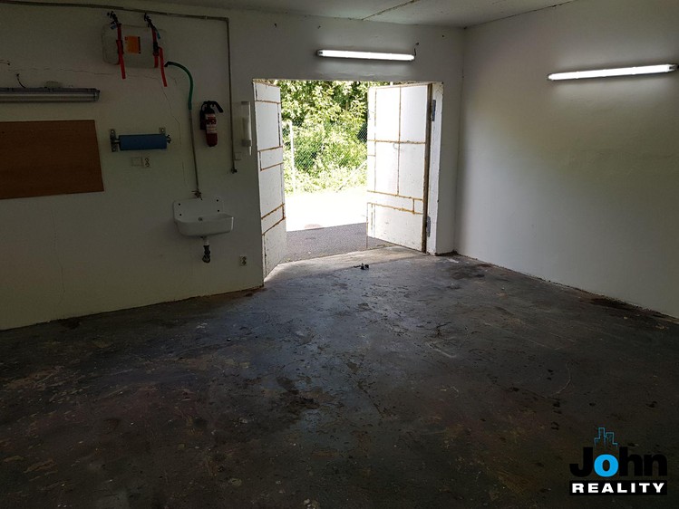 Pronájem garáže 40 m² - foto 7
