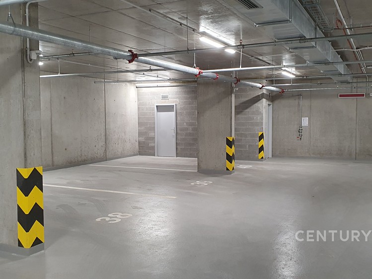 Pronájem garážového stání 20 m² - foto 5