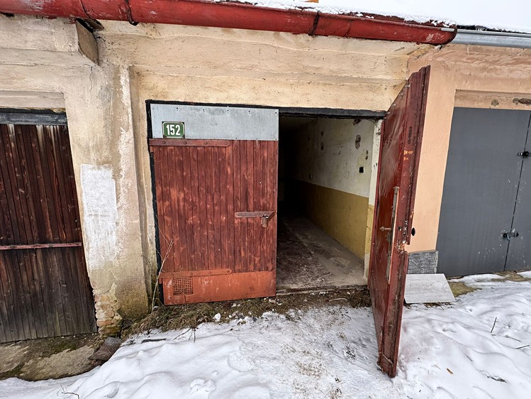Pronájem garáže 19 m² - foto 1