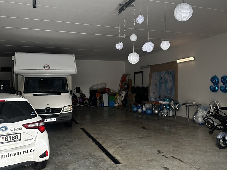 Pronájem garáže 80 m² - foto 3