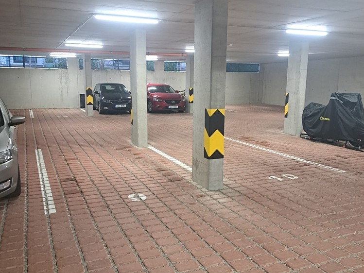 Pronájem garáže 12 m² - foto 3