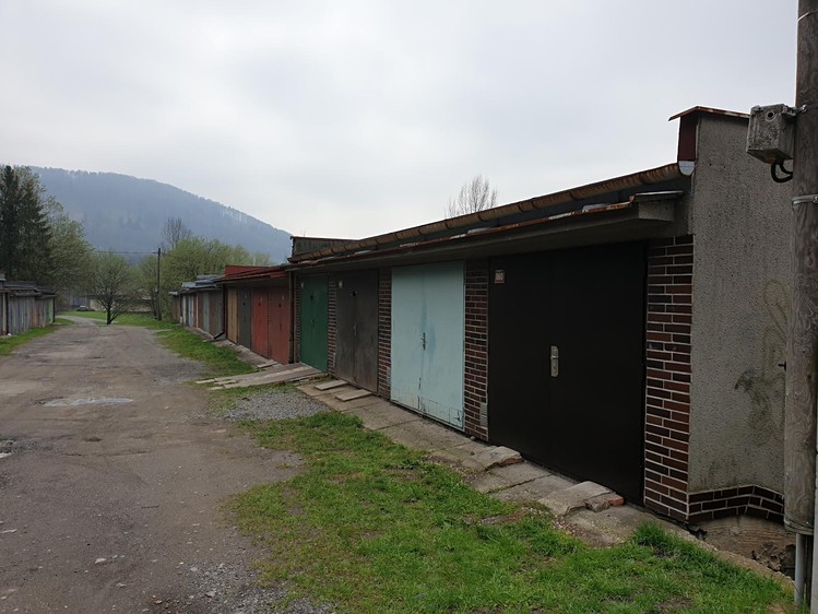 Pronájem garáže 20 m² - foto 1