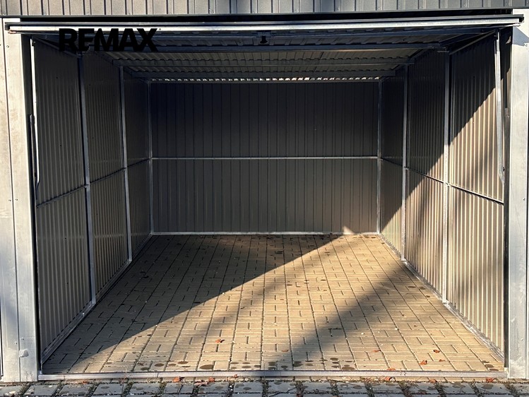 Pronájem garáže 18 m² - foto 1