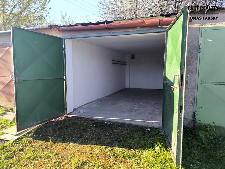 Pronájem garáže 19 m² - foto 1