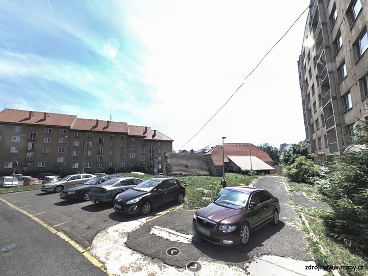 Pronájem garážového stání 12 m² - foto 1