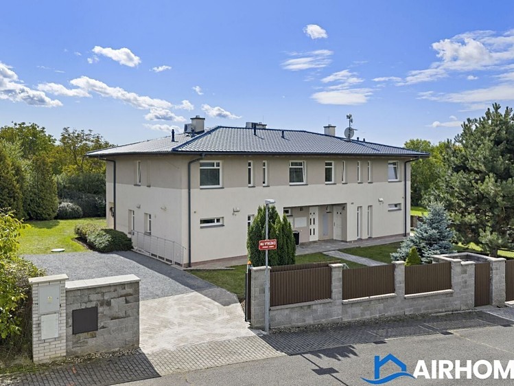 Prodej bytu 4+kk 101 m² - foto 2