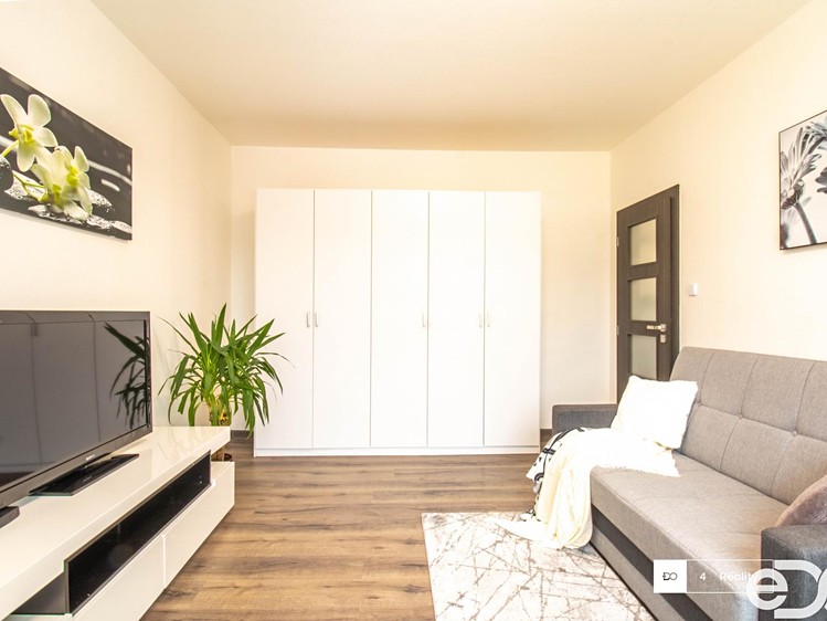 Prodej bytu 3+kk 87 m² - foto 1