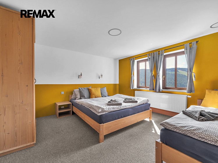 Prodej bytu 2+kk 43 m² (Podkrovní) - foto 3