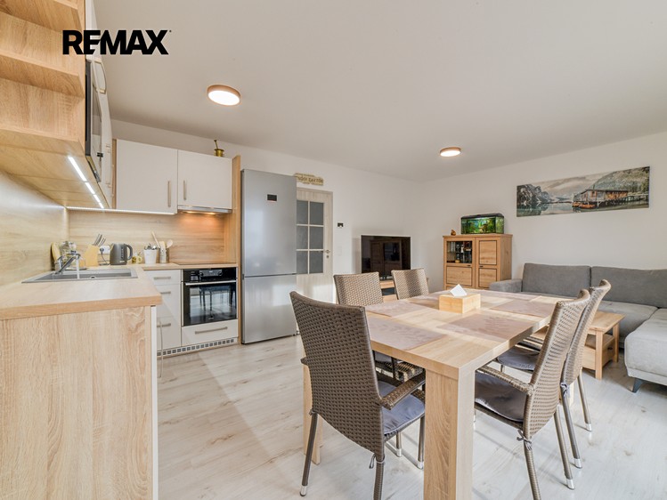 Prodej bytu 4+kk 86 m² (Mezonet) - foto 2