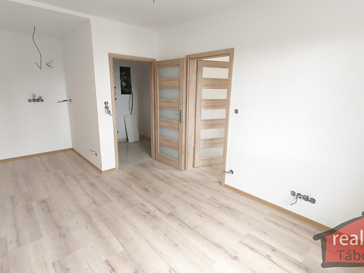 Prodej bytu 2+kk 40 m² (Jednopodlažní) - foto 2