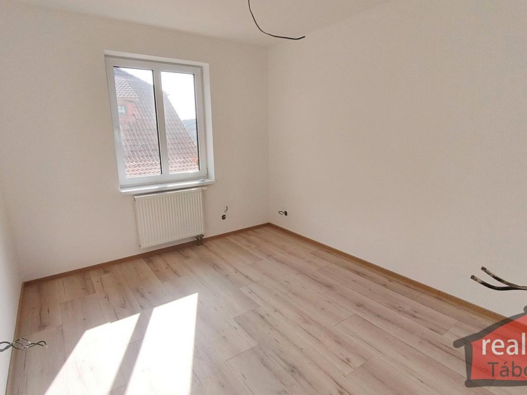 Prodej bytu 2+kk 38 m² (Jednopodlažní) - foto 2