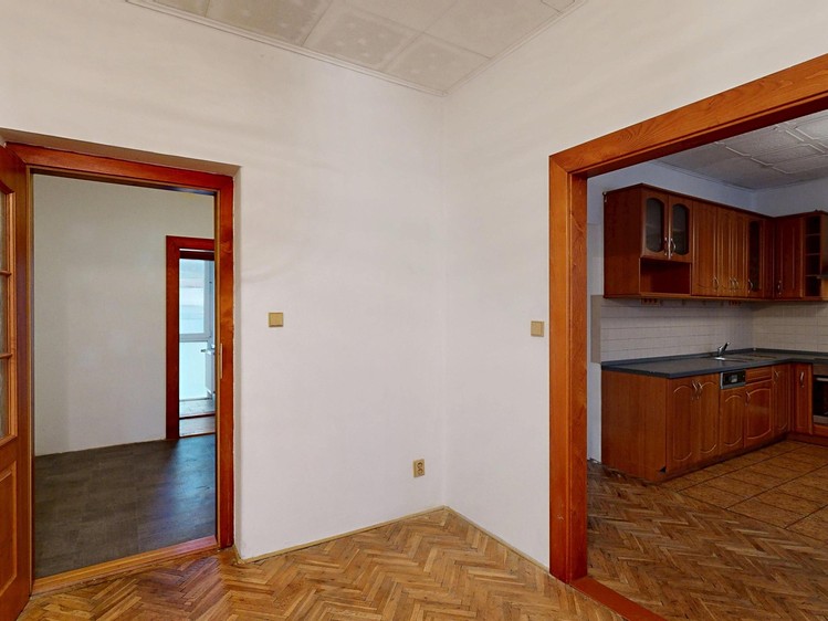 Pronájem bytu 3+kk 74 m² - foto 4