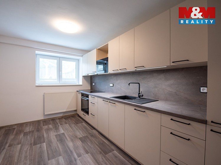 Pronájem bytu 2+1 58 m² - foto 2
